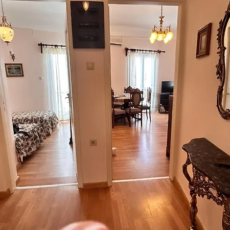 Leonardo 's House Tinos